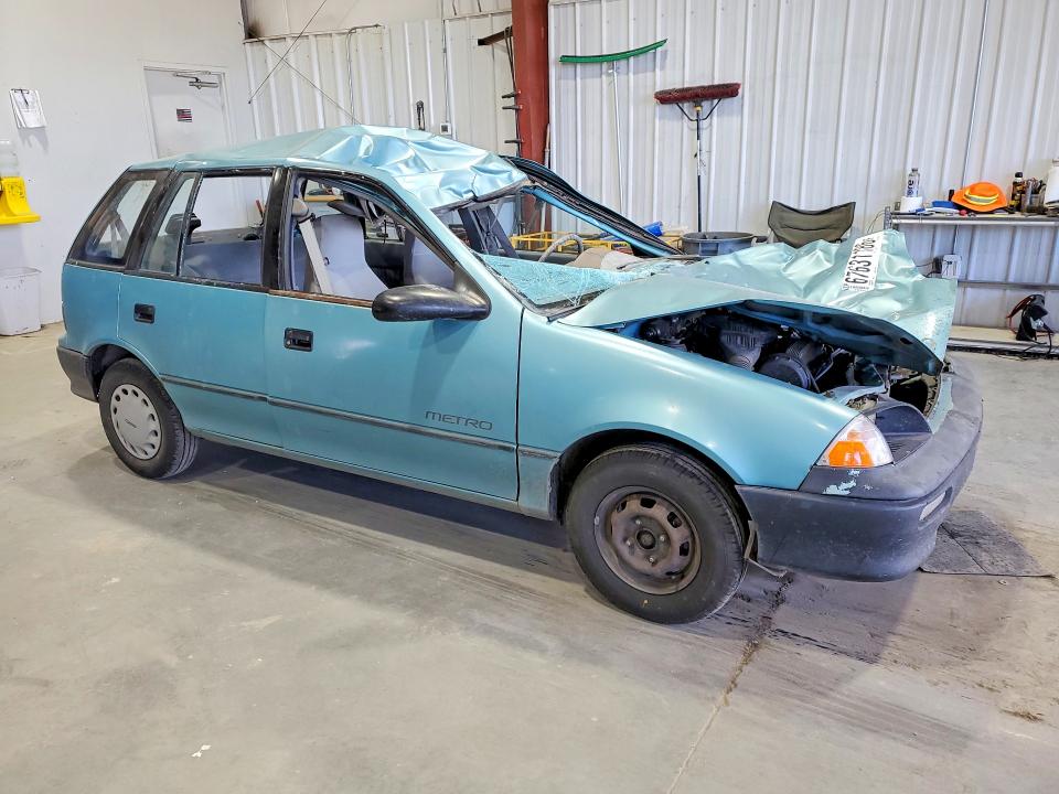 Снимка 4 от търг – 1992 GEO METRO с VIN 2C1MR6462N6702244
