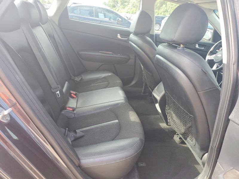 Photo 10 from auction – 2019 KIA OPTIMA with VIN 5XXGT4L31KG324448