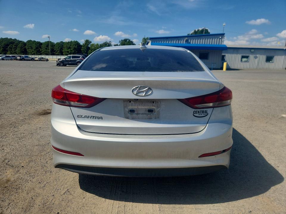 Снимка 6 от търг – 2018 HYUNDAI ELANTRA с VIN 5NPD84LF4JH359003