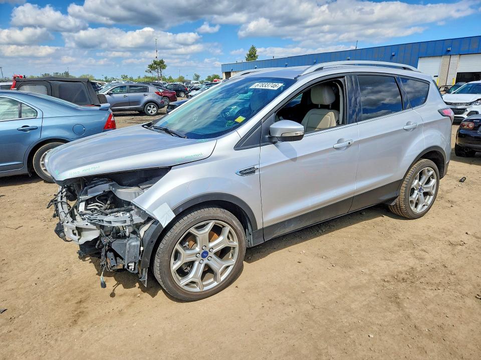 FORD ESCAPE 2017 с VIN 1FMCU0J96HUA59892 - Снимка от търг