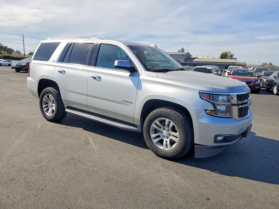 Photo 4 from auction – 2016 CHEVROLET TAHOE with VIN 1GNSCBKC6GR396659