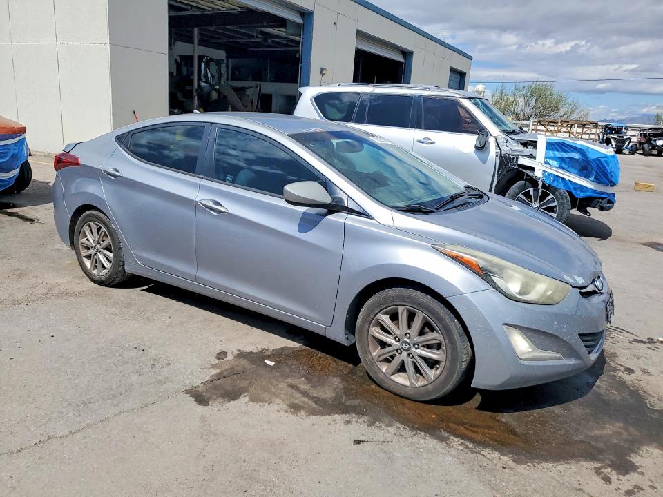 Photo 4 from auction – 2016 HYUNDAI ELANTRA with VIN 5NPDH4AE5GH771370