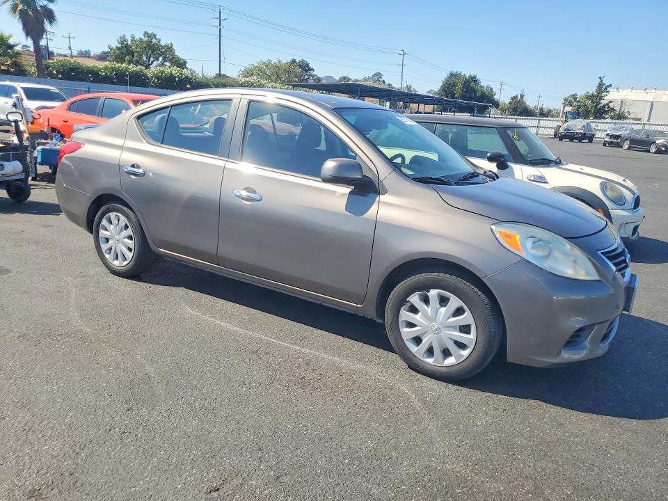 Photo 4 from auction – 2013 NISSAN VERSA with VIN 3N1CN7APXDL829155