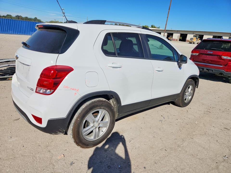 Снимка 3 от търг – 2022 CHEVROLET TRAX с VIN KL7CJLSM7NB508454