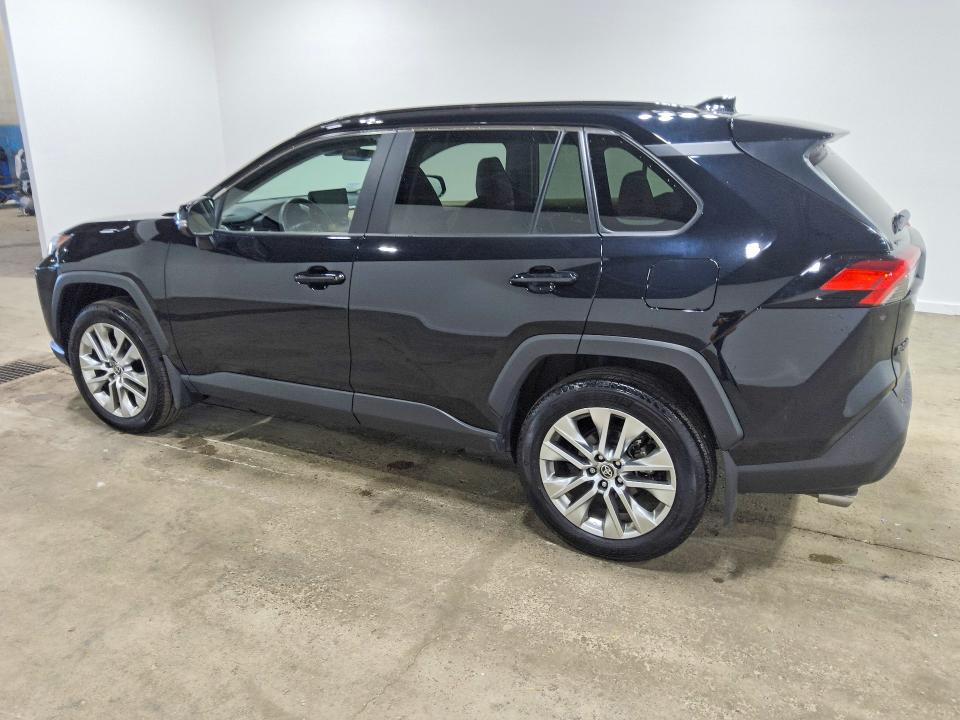 Photo 2 from auction – 2025 TOYOTA RAV4 with VIN 2T3A1RFV0SC505125
