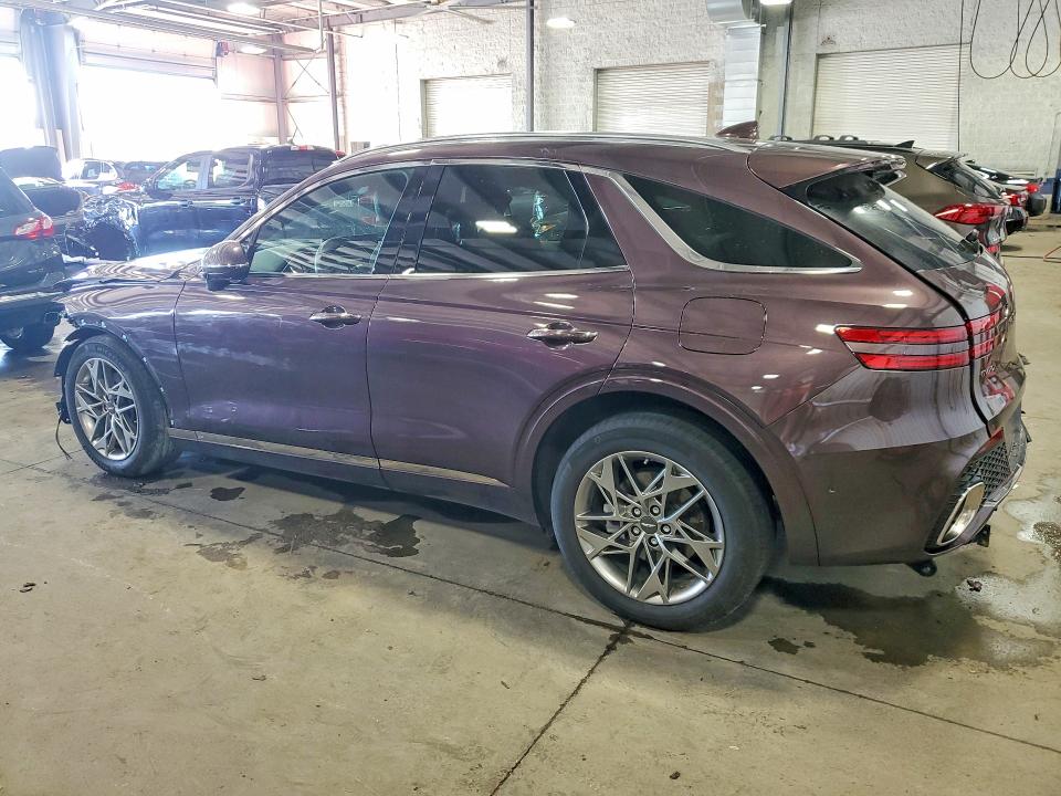 Photo 2 from auction – 2022 GENESIS GV70 with VIN KMUMADTB9NU070239