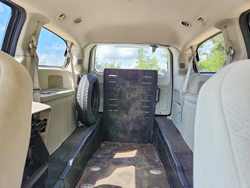 Photo 10 from auction – 2011 DODGE GRAND CARAVAN with VIN 2D4RN4DG7BR674360
