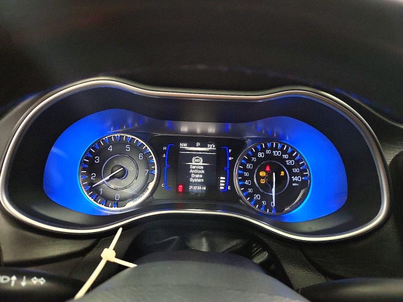 Photo 9 from auction – 2015 CHRYSLER 200 with VIN 1C3CCCAB6FN711031