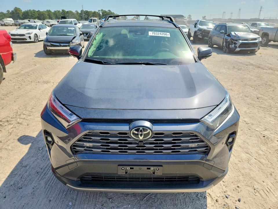 Фото 5 с аукциона – 2025 TOYOTA RAV4 с VIN JTMD6RFV4SD162619