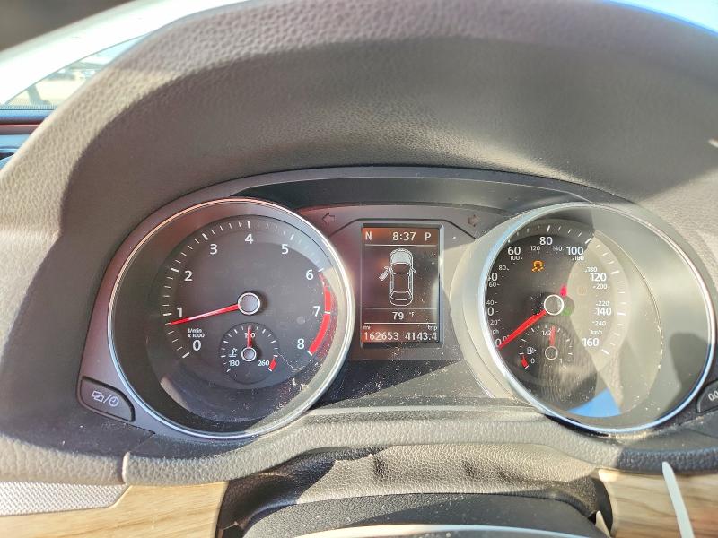 Photo 9 from auction – 2016 VOLKSWAGEN PASSAT with VIN 1VWBS7A35GC063735