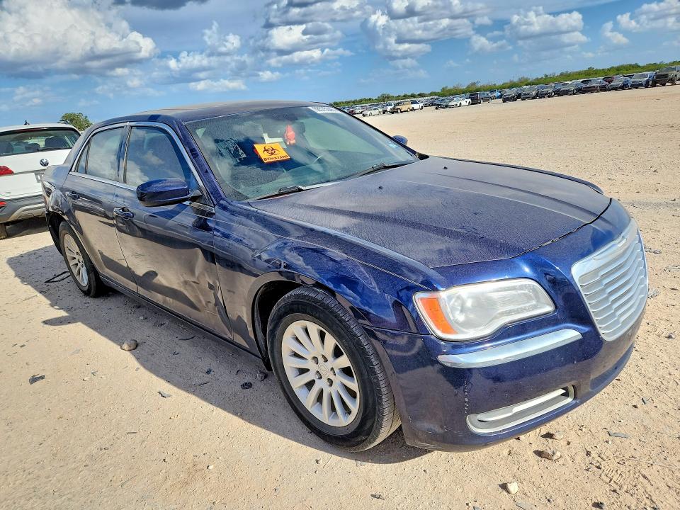 Photo 4 from auction – 2014 CHRYSLER 300 with VIN 2C3CCAAG4EH375919