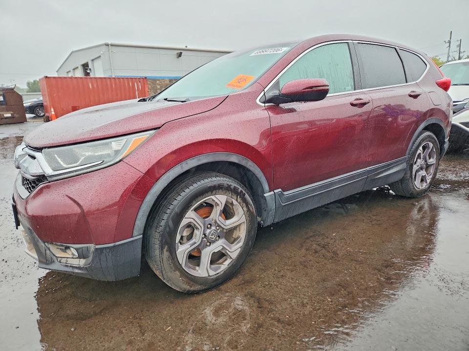 HONDA CR-V 2018 with VIN 7FARW2H89JE090333 - Photo from auction