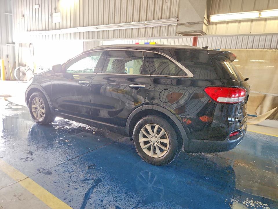 Photo 2 from auction – 2016 KIA SORENTO with VIN 5XYPGDA31GG057919