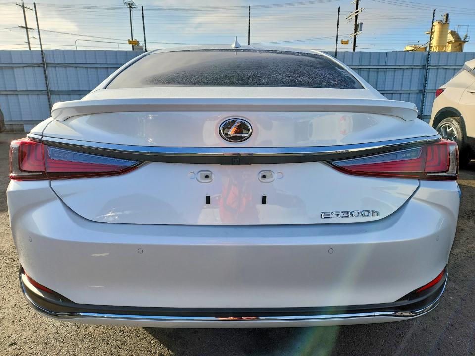 Photo 6 from auction – 2024 LEXUS ES 300H with VIN 58ADA1C14RU051715