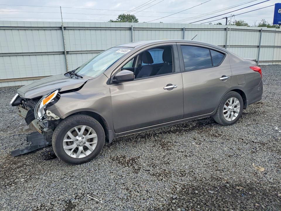 NISSAN VERSA 2016 with VIN 3N1CN7AP1GL841988 - Photo from auction