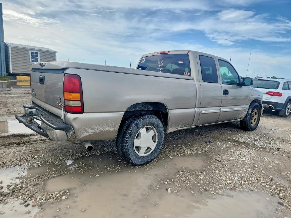 Photo 3 from auction – 2003 GMC NEW SIERRA with VIN 2GTEC19V031330098