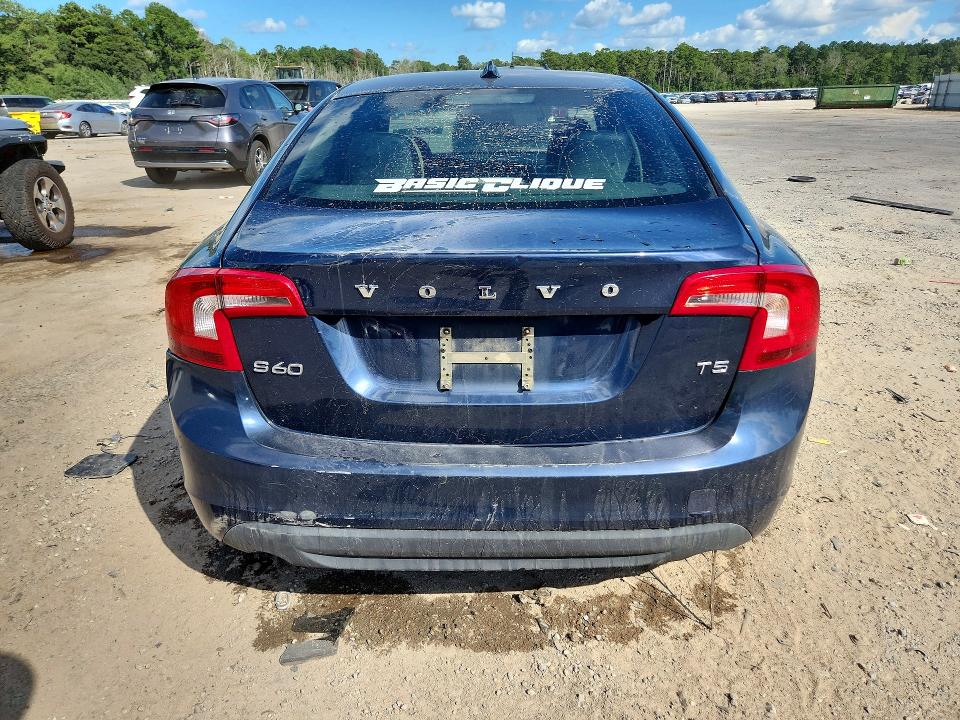Zdjęcie 6 z aukcji – 2013 VOLVO S60 z VIN YV1612FS0D2181505
