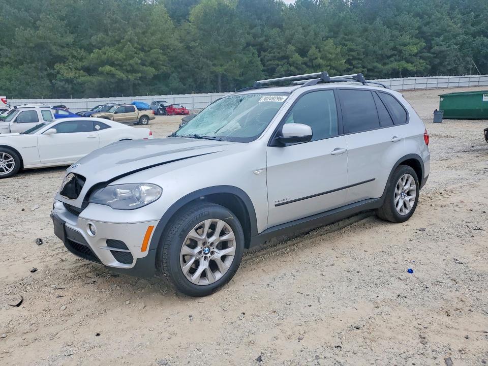 BMW X5 2012 مع رقم تعريف المركبة 5UXZV4C59CL988887 - صورة من المزاد