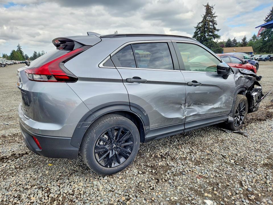 Photo 3 from auction – 2024 MITSUBISHI ECLIPSE CROSS with VIN JA4ATVAA8RZ062135