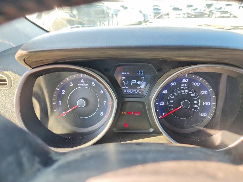 Photo 9 from auction – 2015 HYUNDAI ELANTRA with VIN 5NPDH4AE8FH637600