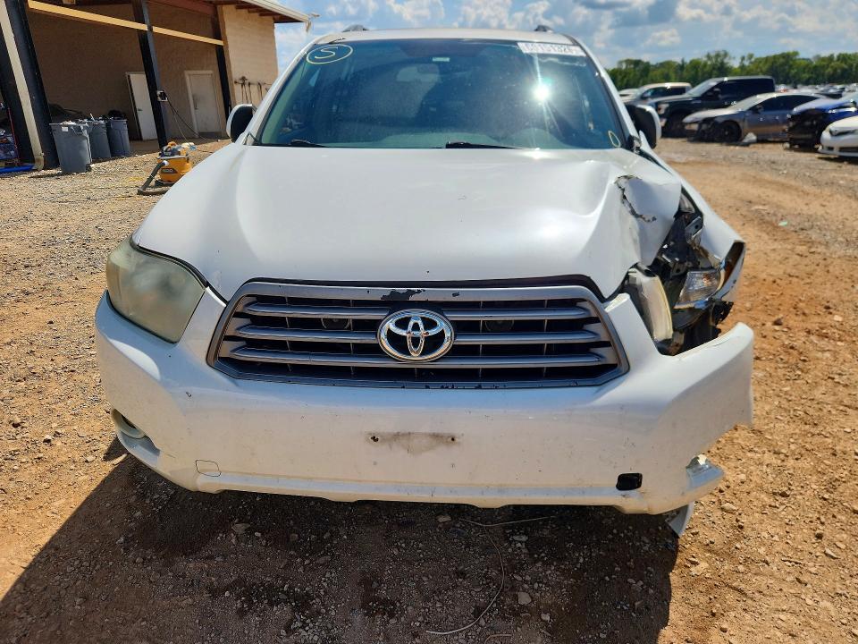Photo 5 from auction – 2010 TOYOTA HIGHLANDER with VIN 5TDKK3EH2AS021126
