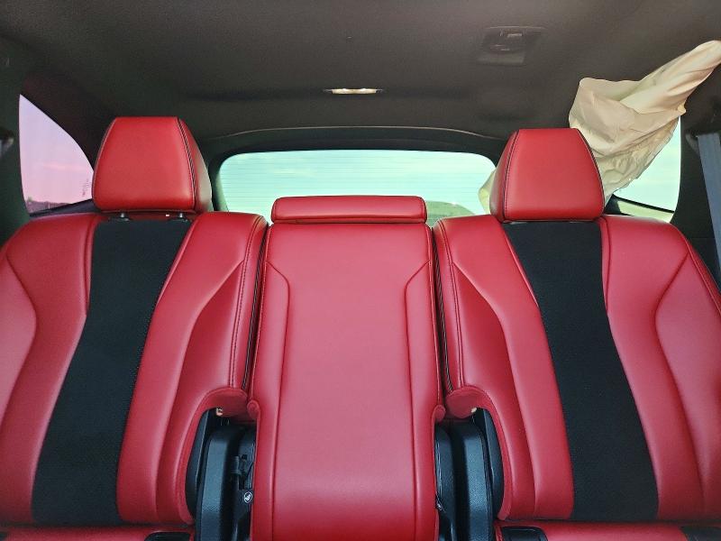 Photo 10 from auction – 2023 ACURA MDX with VIN 5J8YE1H04PL031275