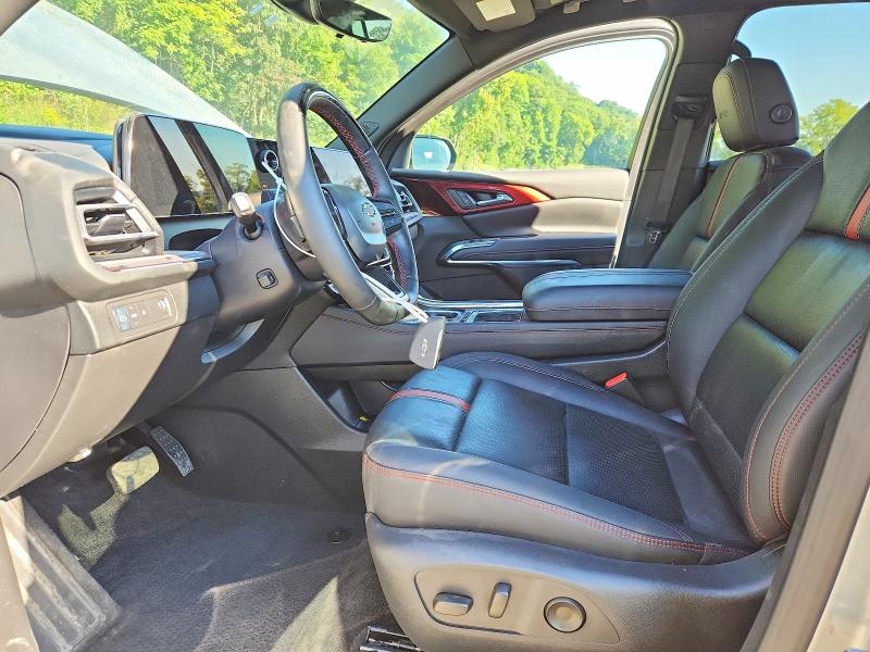 Photo 7 from auction – 2025 CHEVROLET TRAVERSE with VIN 1GNERLRS0SJ239005