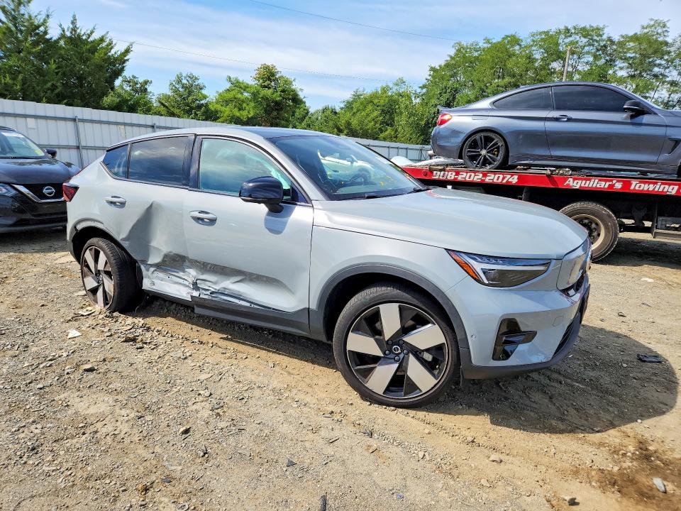 Photo 4 from auction – 2024 VOLVO C40 with VIN YV4ER3GM2R2099375