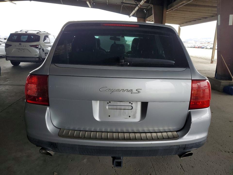 Zdjęcie 6 z aukcji – 2004 PORSCHE CAYENNE z VIN WP1AB29P54LA60479