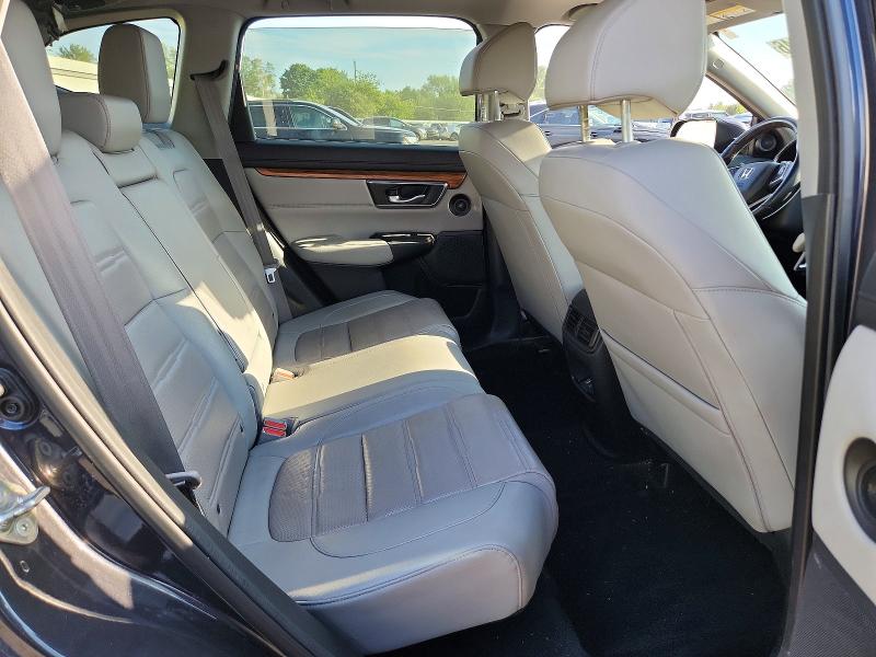 Photo 11 from auction – 2018 HONDA CR-V with VIN 2HKRW2H88JH615394