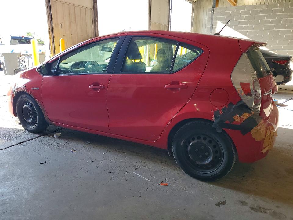 Photo 2 from auction – 2013 TOYOTA PRIUS C with VIN JTDKDTB35D1045330
