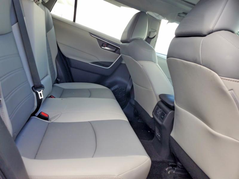 Photo 11 from auction – 2025 TOYOTA RAV4 with VIN 2T3C1RFV2SW443945