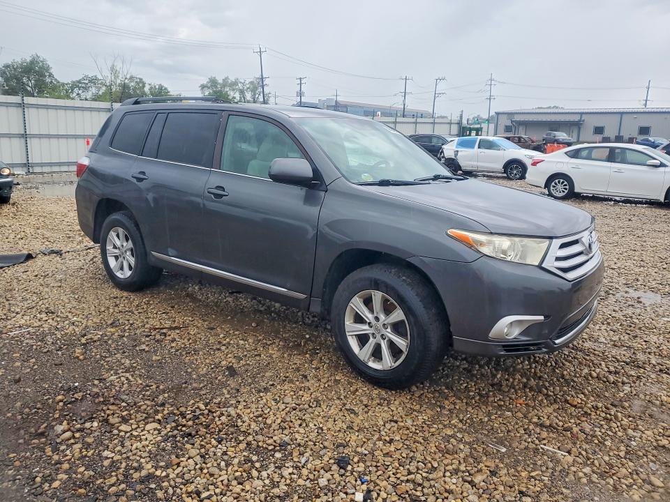 Photo 4 from auction – 2012 TOYOTA HIGHLANDER with VIN 5TDBK3EH8CS119550