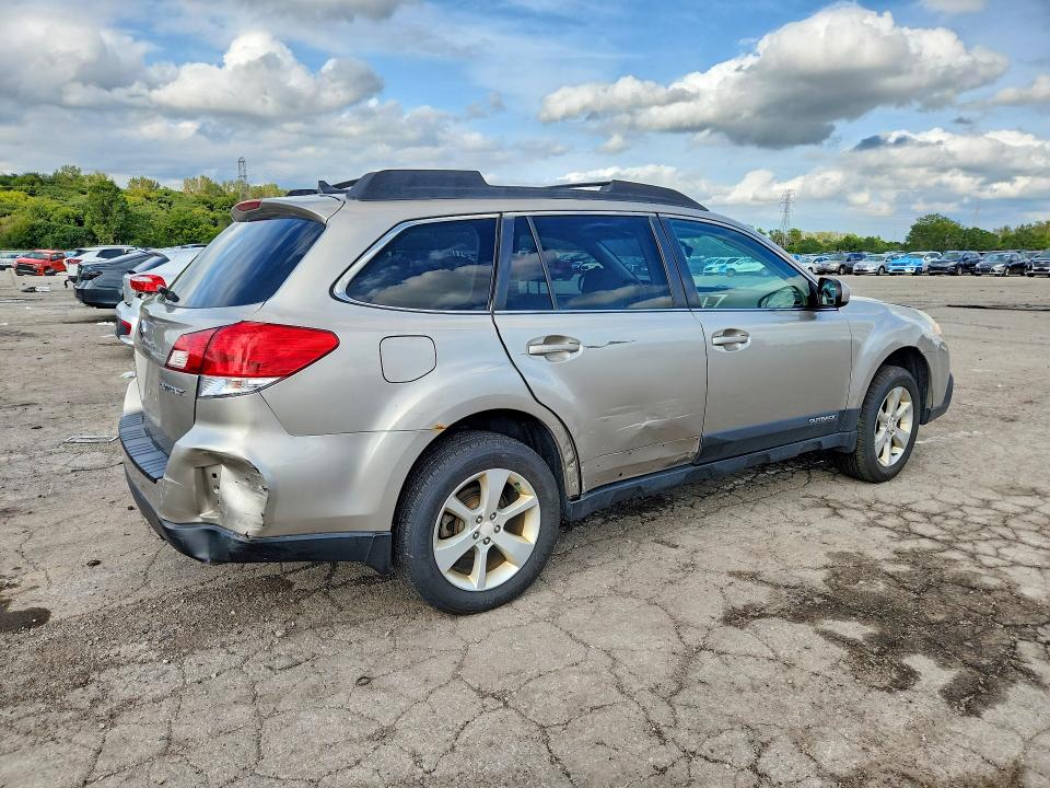 صورة رقم 3 من المزاد - 2014 SUBARU OUTBACK مع VIN 4S4BRCCCXE3275804