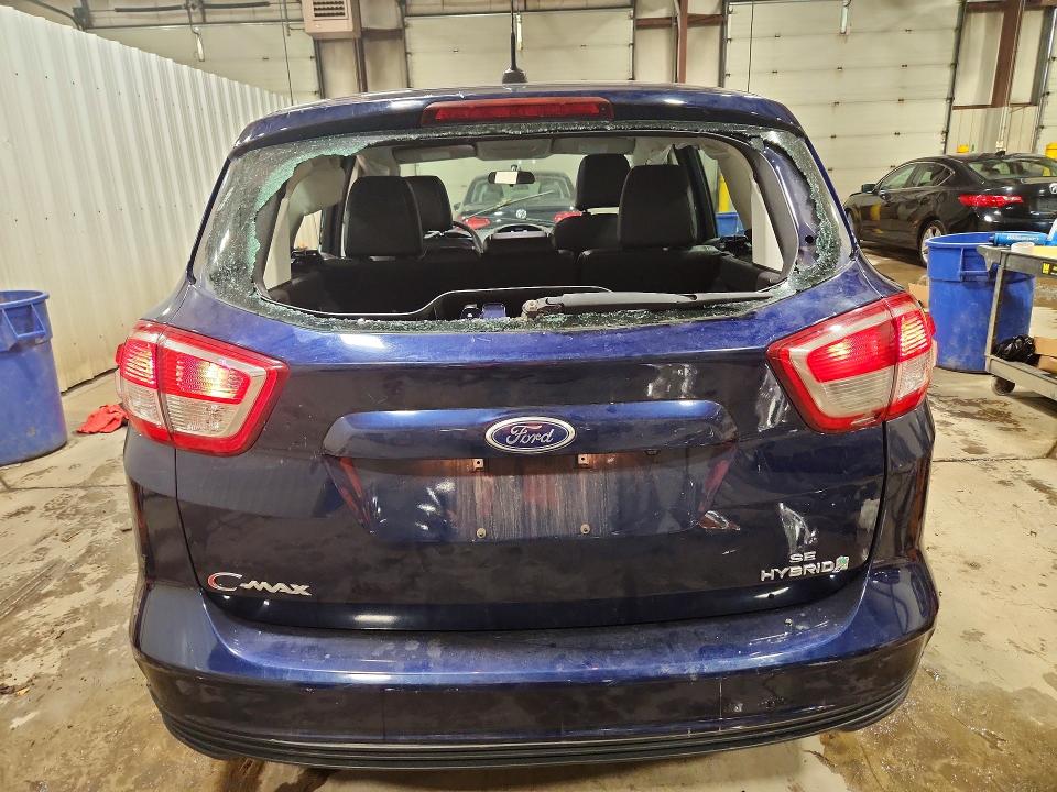 Photo 6 from auction – 2017 FORD C-MAX with VIN 1FADP5AU2HL106185