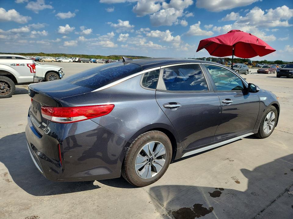 Photo 3 from auction – 2017 KIA OPTIMA with VIN KNAGT4LC3H5005269