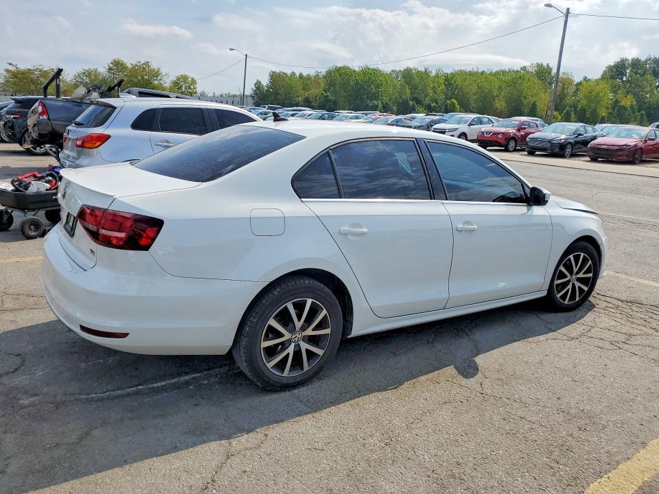 Photo 3 from auction – 2017 VOLKSWAGEN JETTA with VIN 3VWDB7AJ0HM266524