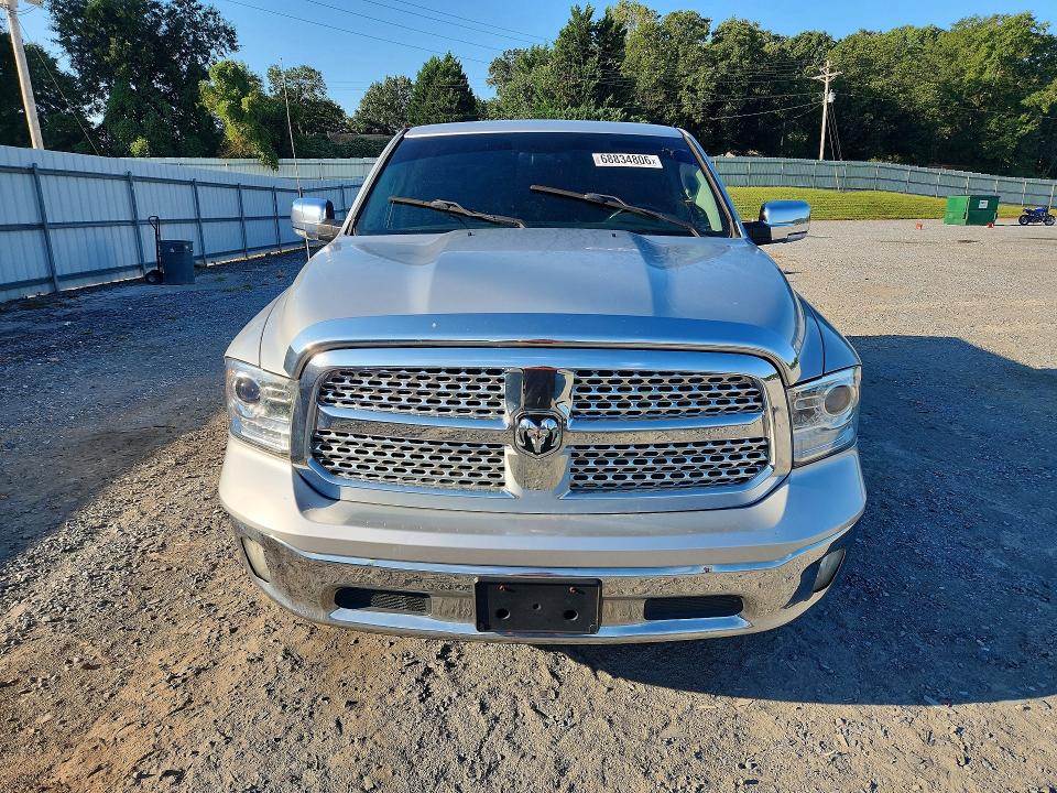Foto 5 de la subasta – 2017 RAM 1500 con VIN 1C6RR6NT0HS776087