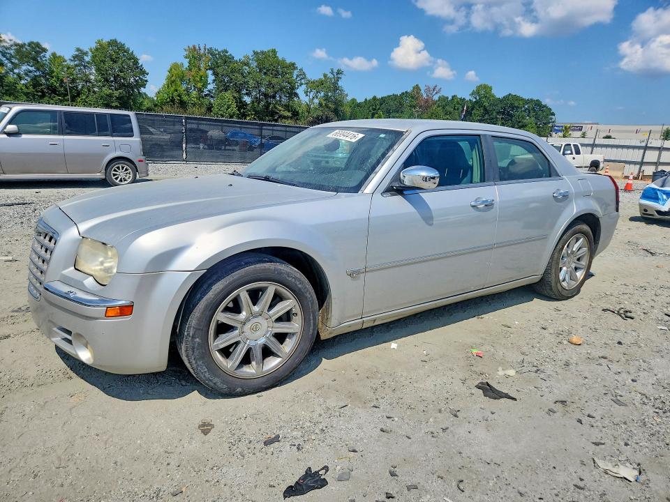 Photo 1 from auction – 2005 CHRYSLER 300C with VIN 2C3AA63H55H636393