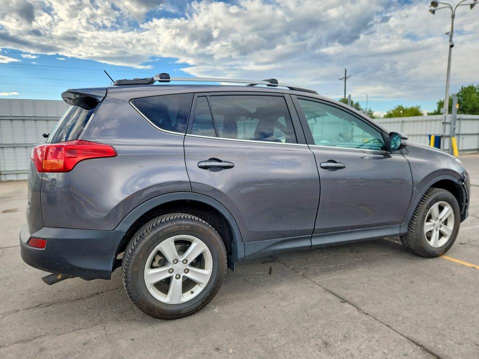 Снимка 3 от търг – 2013 TOYOTA RAV4 с VIN 2T3RFREV4DW102014