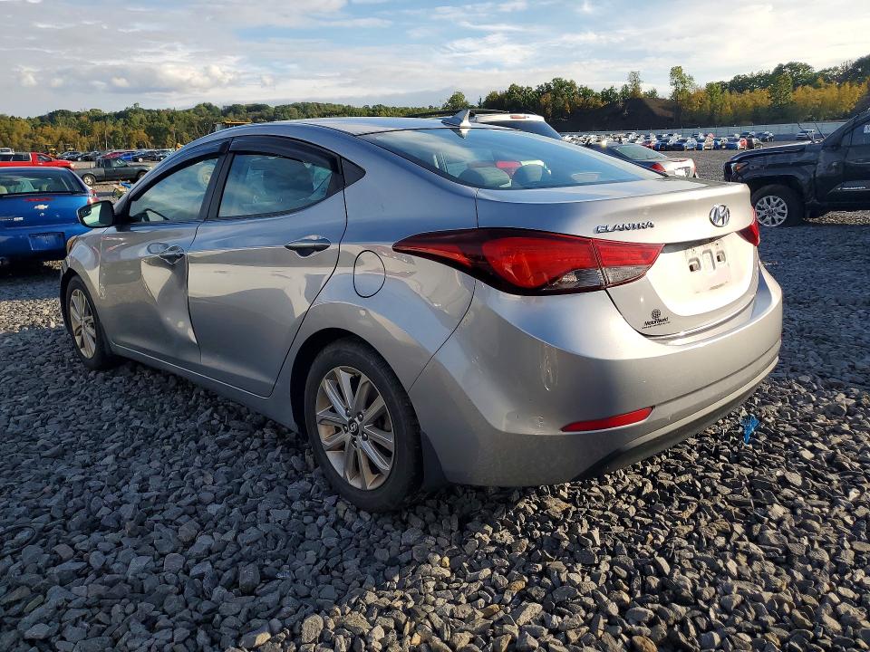 Снимка 2 от търг – 2015 HYUNDAI ELANTRA с VIN 5NPDH4AE3FH608019