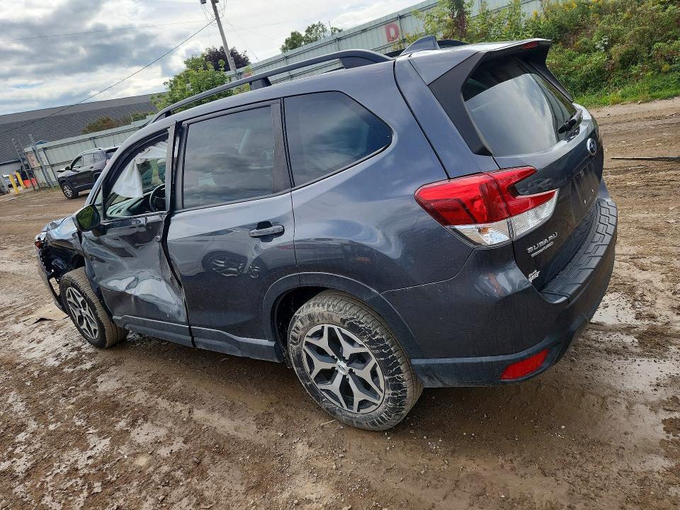 Фото 2 с аукциона – 2020 SUBARU FORESTER с VIN JF2SKAJC2LH481734