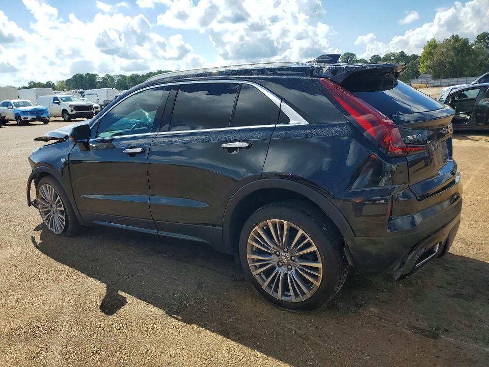 Zdjęcie 2 z aukcji – 2024 CADILLAC XT4 z VIN 1GYFZCR46RF100616