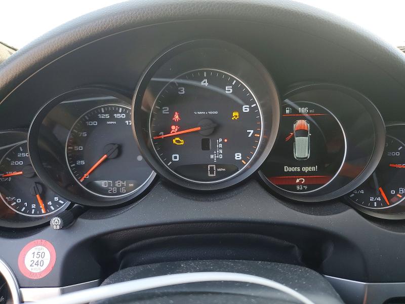 Фото 9 с аукциона – 2014 PORSCHE CAYENNE с VIN WP1AA2A23ELA05775