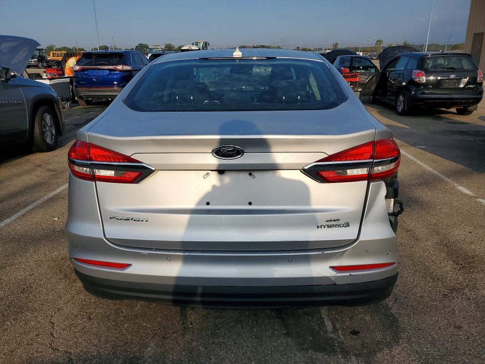Photo 6 from auction – 2019 FORD FUSION with VIN 3FA6P0LUXKR119736