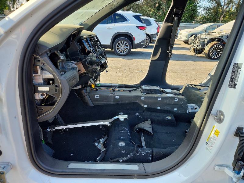 Photo 7 from auction – 2025 VOLVO XC90 with VIN YV4H60PB8S1379008