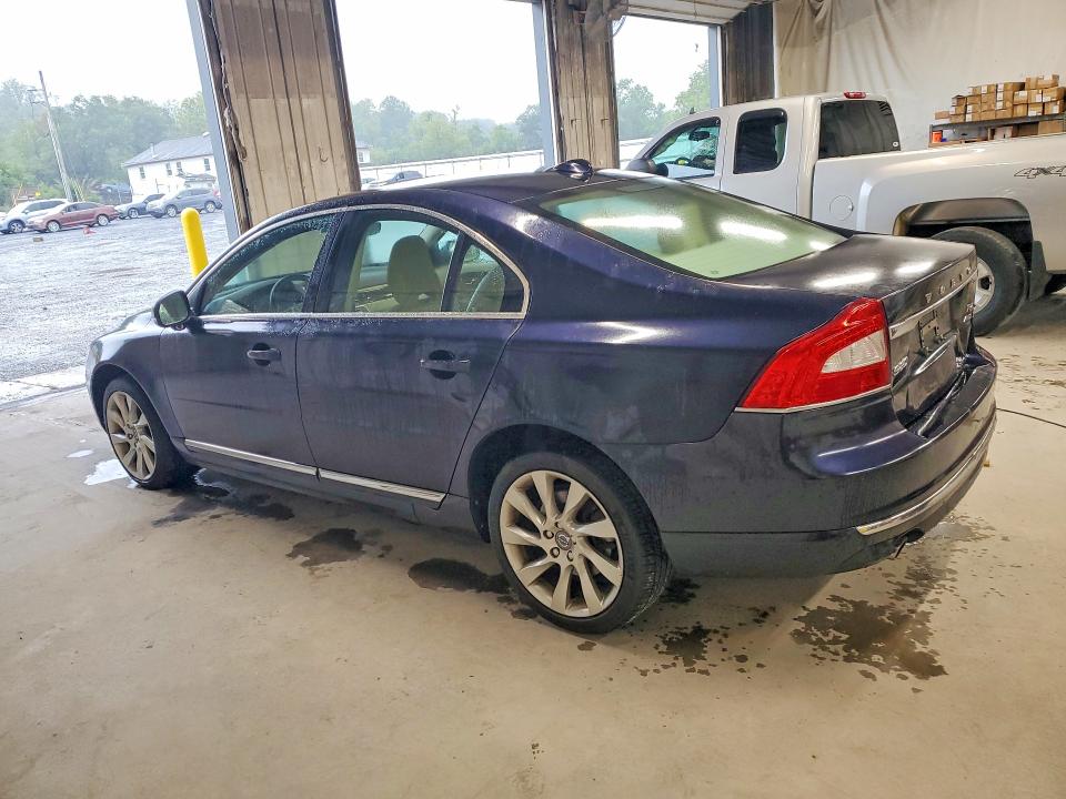 Photo 2 from auction – 2015 VOLVO S80 with VIN YV1902MMXF1191150