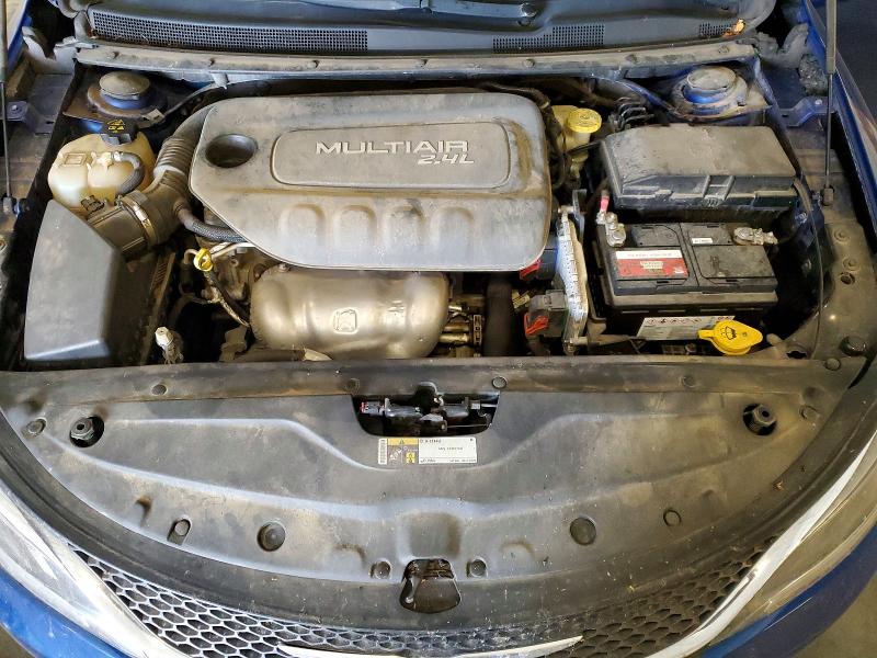 Снимка 11 от търг – 2015 CHRYSLER 200 с VIN 1C3CCCAB9FN654064