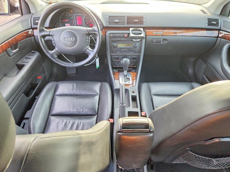 Снимка 8 от търг – 2005 AUDI A4 с VIN WAULT68EX5A024487