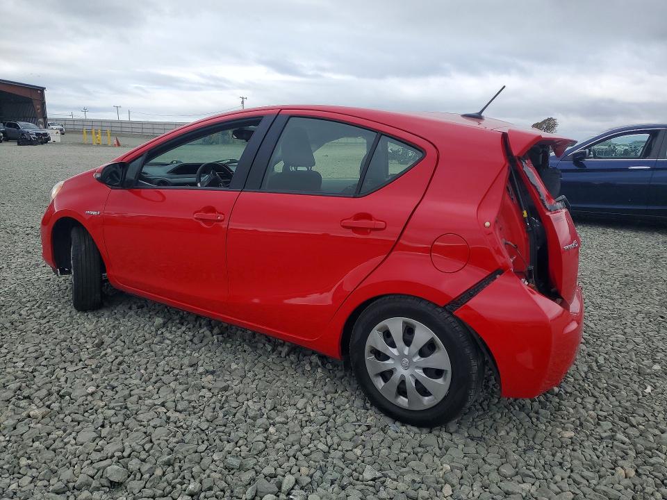 Photo 2 from auction – 2014 TOYOTA PRIUS C with VIN JTDKDTB34E1569716